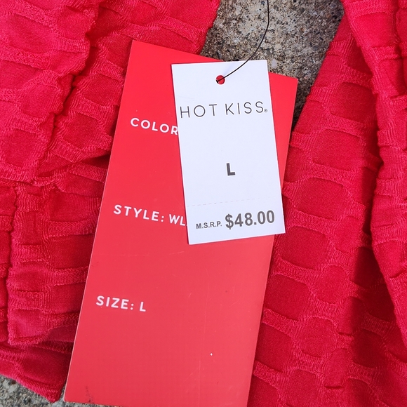 Hot kiss - Picture 1 of 2